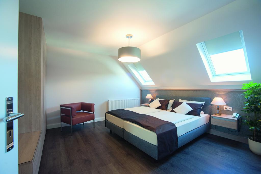 Weinhotel St. Stephanus Zeltingen-Rachtig Eksteriør bilde